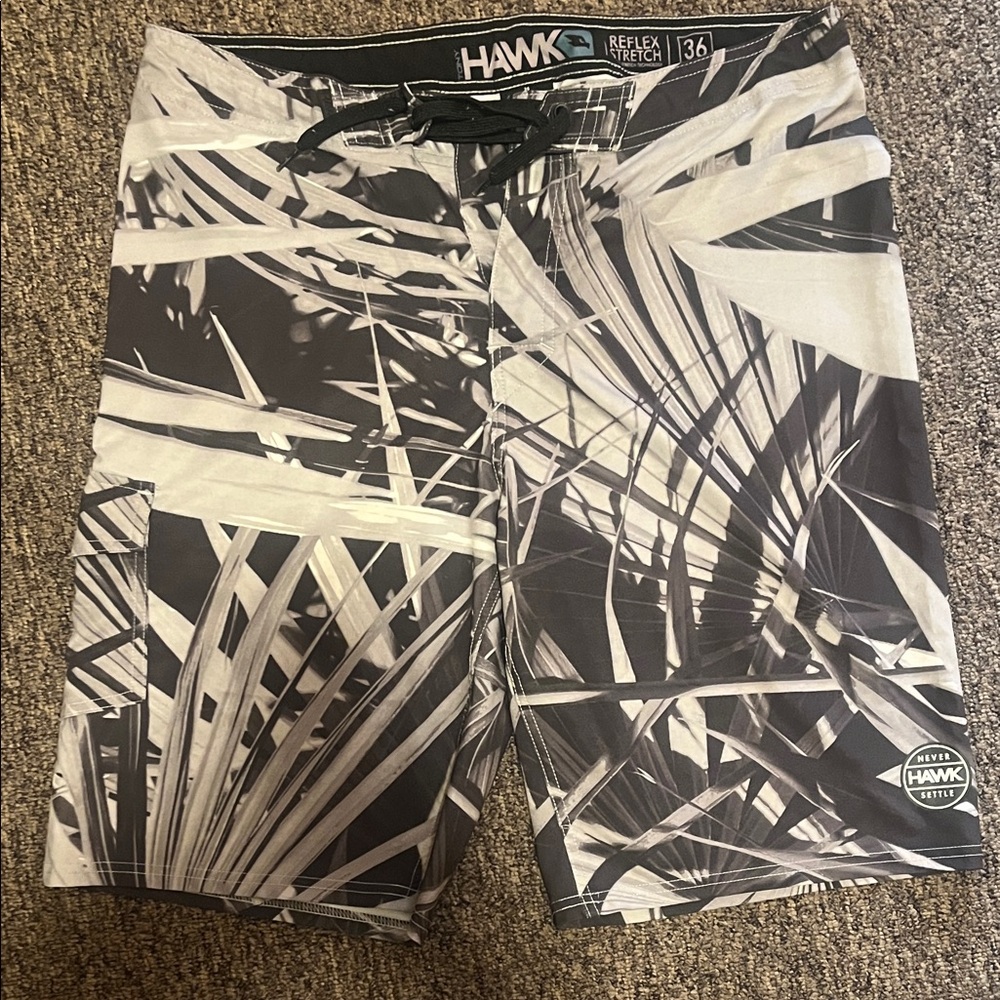 Tony Hawk Men's Black and White Board Shorts